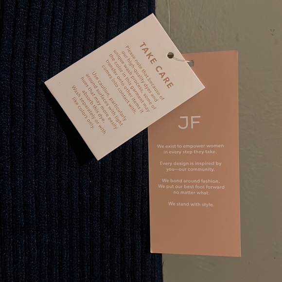 NWT JustFab Ankle Length Ribbed Pants - Picture 7 of 10